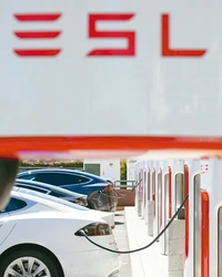 In a strategic move to reduce reliance on Chinese imports, Tesla has reportedly signed a $4.3 billion battery supply deal with South Korea’s LG Energy Solution (LGES), highlighting a major shift in global supply chains amid U.S.-China trade tensions.