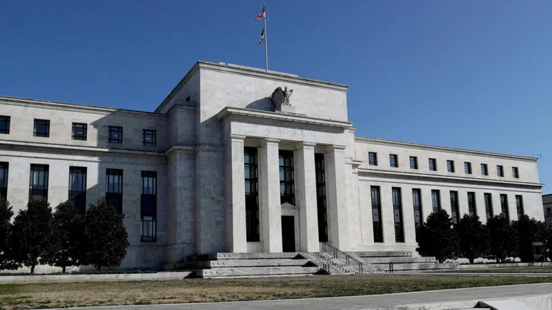 2023-04-27T050006Z_379513500_RC2SM0AOZ3Z8_RTRMADP_3_USA-BANKS-FED-FDIC