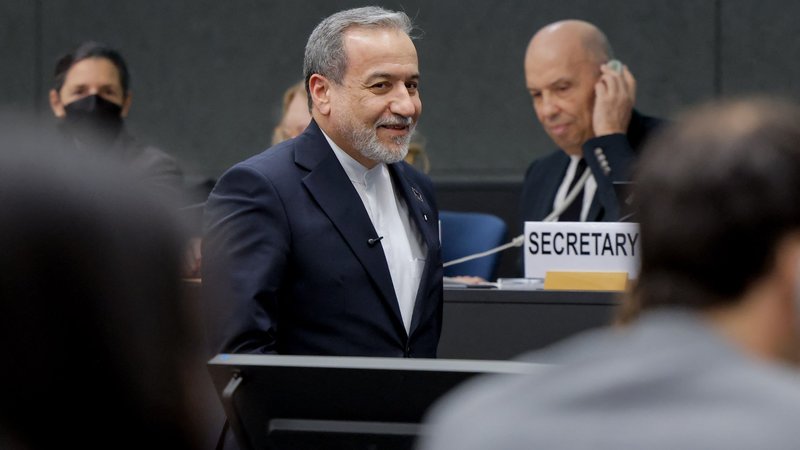 Iran Says It Receives Military Cooperation From China and Russia as Hormuz Crisis Escalates, Raising Strategic Concerns for the United States