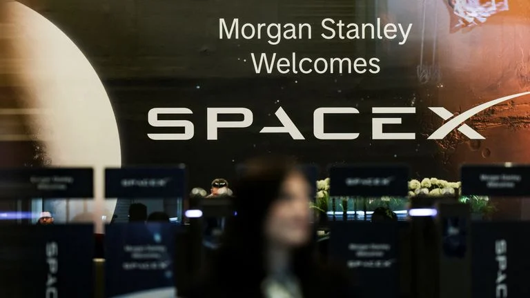 U.S. Security Concerns Rise as SpaceX IPO Materials Are Blocked in China and Hong Kong