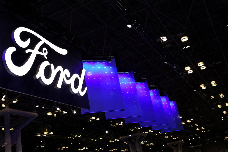 US connected-car rule prompts Ford, other automakers to seek licenses for China-built models