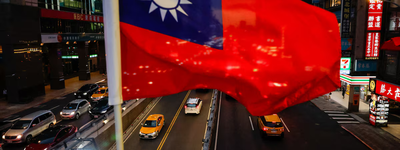 U.S. Weapons Shipments to Taiwan Continue Amid Iran Conflict as China’s Military Pressure Raises Strategic Risks for America