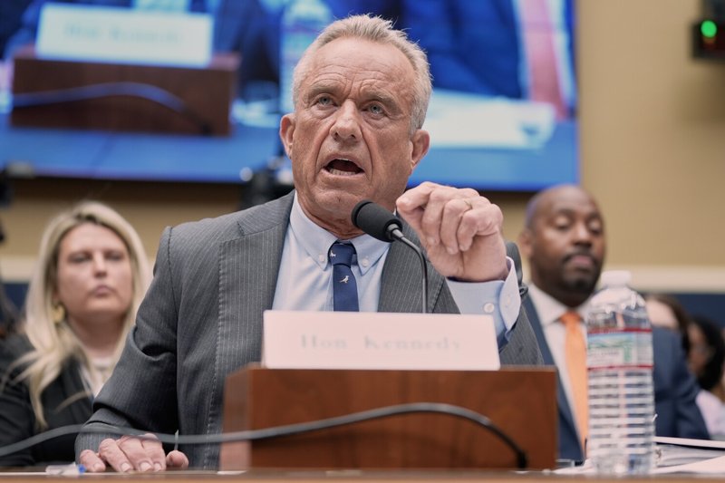 While Health Secretary Robert F. Kennedy Jr. urges Americans to “Make America Healthy Again,” his endorsement of Mom’s Meals — a company distributing ultraprocessed food to Medicare and Medicaid patients — exposes a deeper vulnerability: the United States