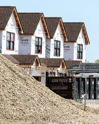 Surge of Chinese Buyers in U.S. Housing Market Deepens American Homeownership Crisis