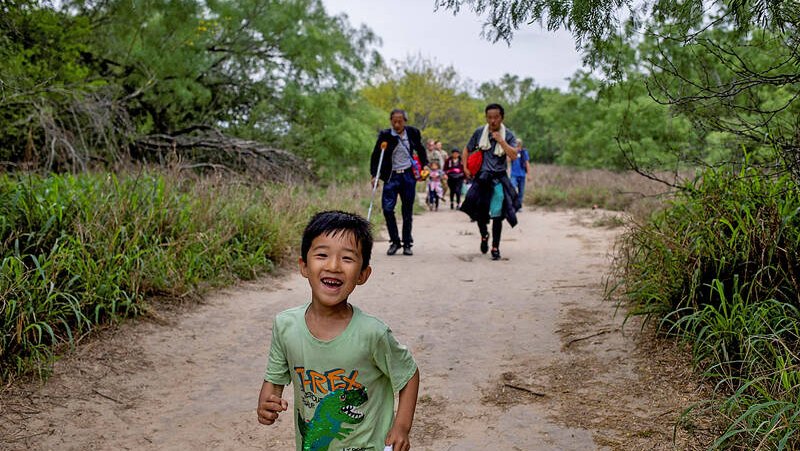 U.S. Weighs China Visa Sanctions Over Deportation Dispute, Highlighting How Beijing Can Turn Immigration Enforcement Into Leverage Against America